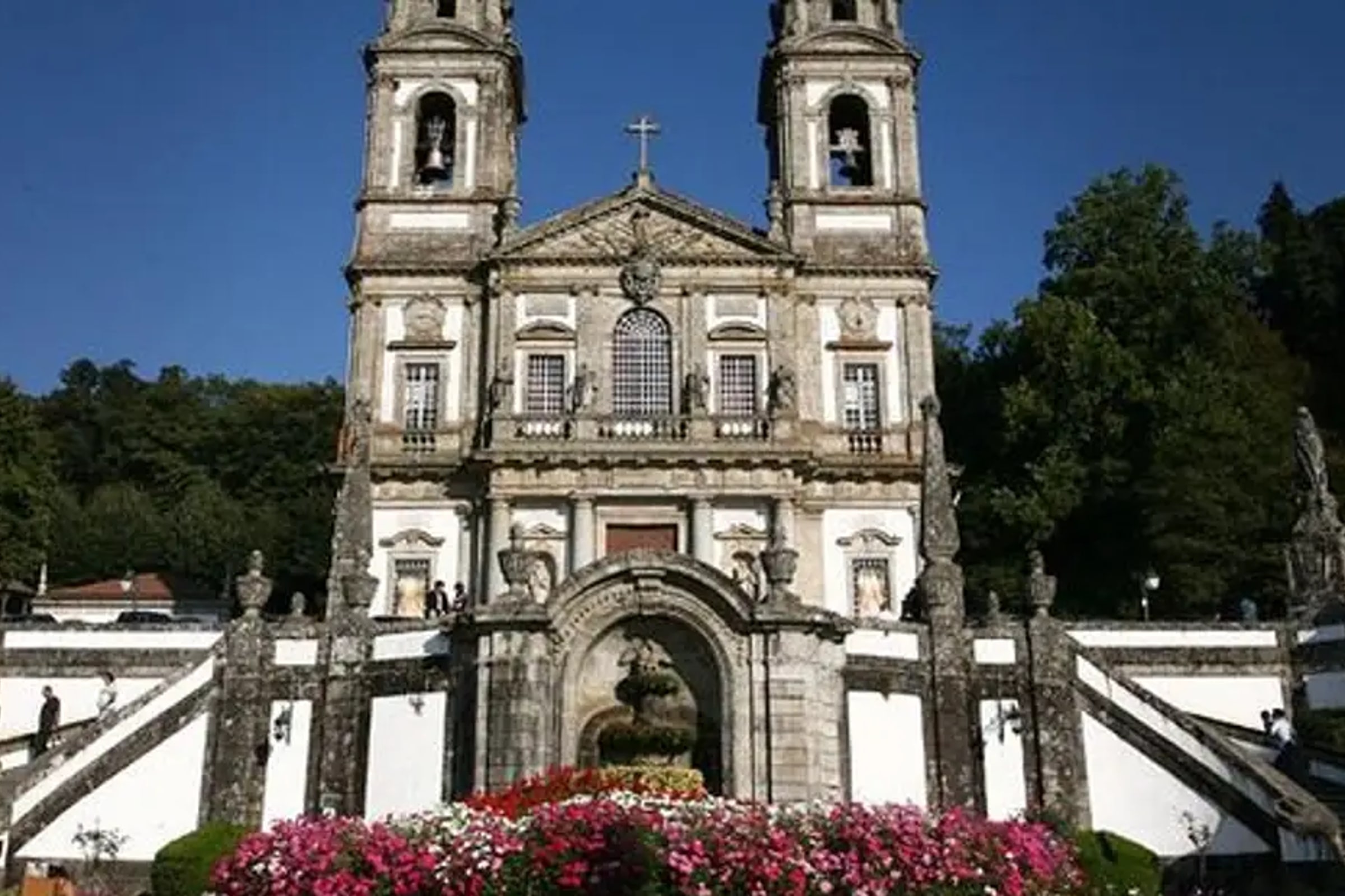 Best of Braga and Guimaraes Day Trip from Porto